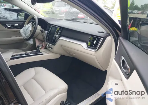 2019 Volvo S60 T6 Momentum из США, поврежденный, VIN 7JRA22TK1KG003122